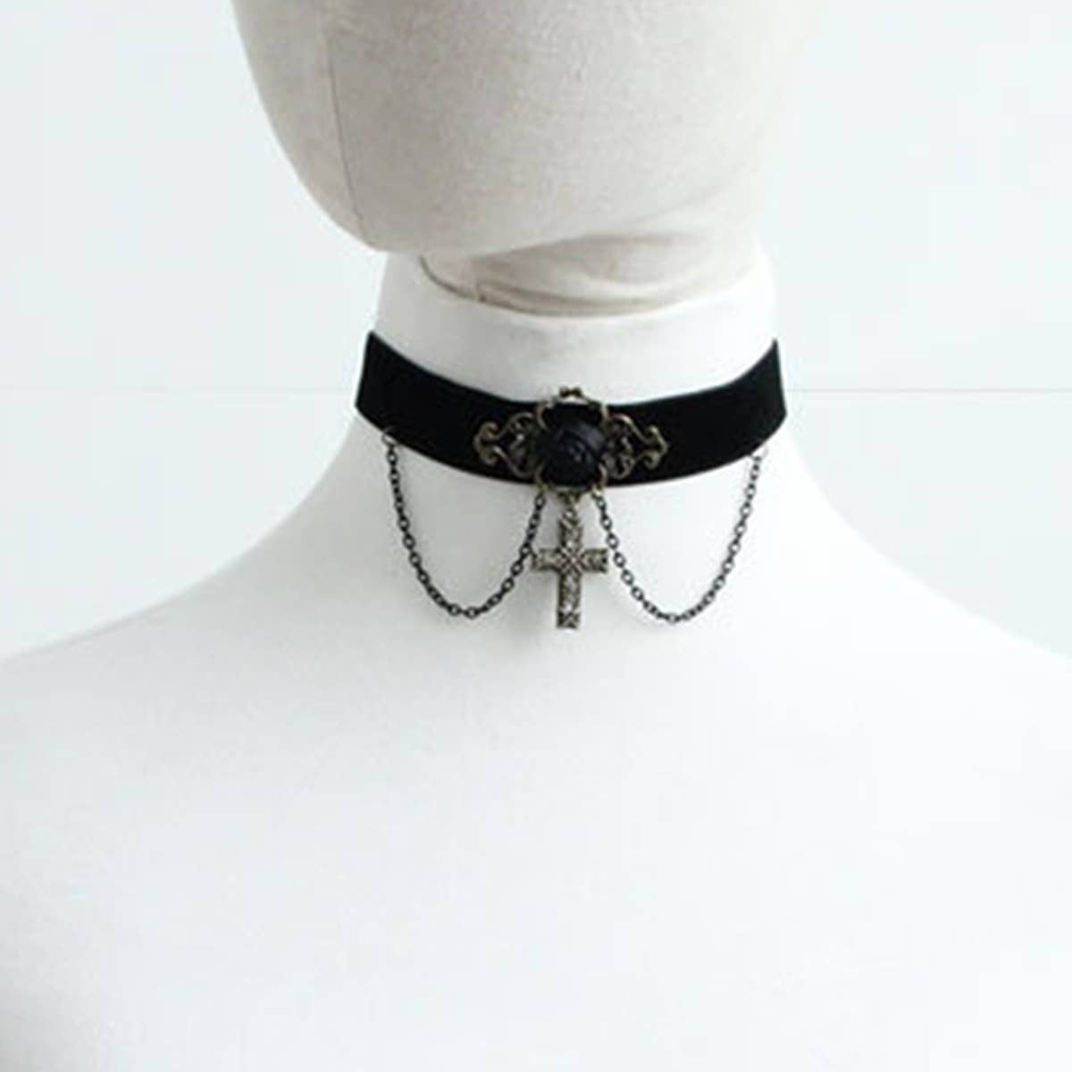 HALLOWEEN CROSS GOTHIC PUNK SHORT NECKLACE_CWMM0139