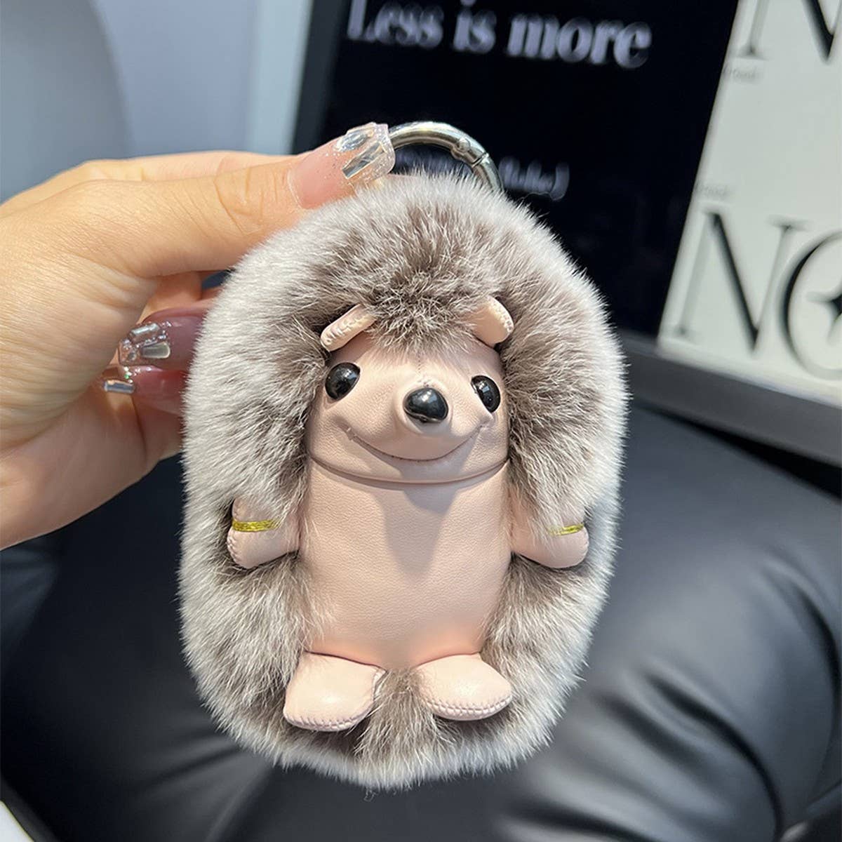CUTE LITTLE HEDGEHOG CAR KEYCHAIN BAG PENDANT_CWMM2504