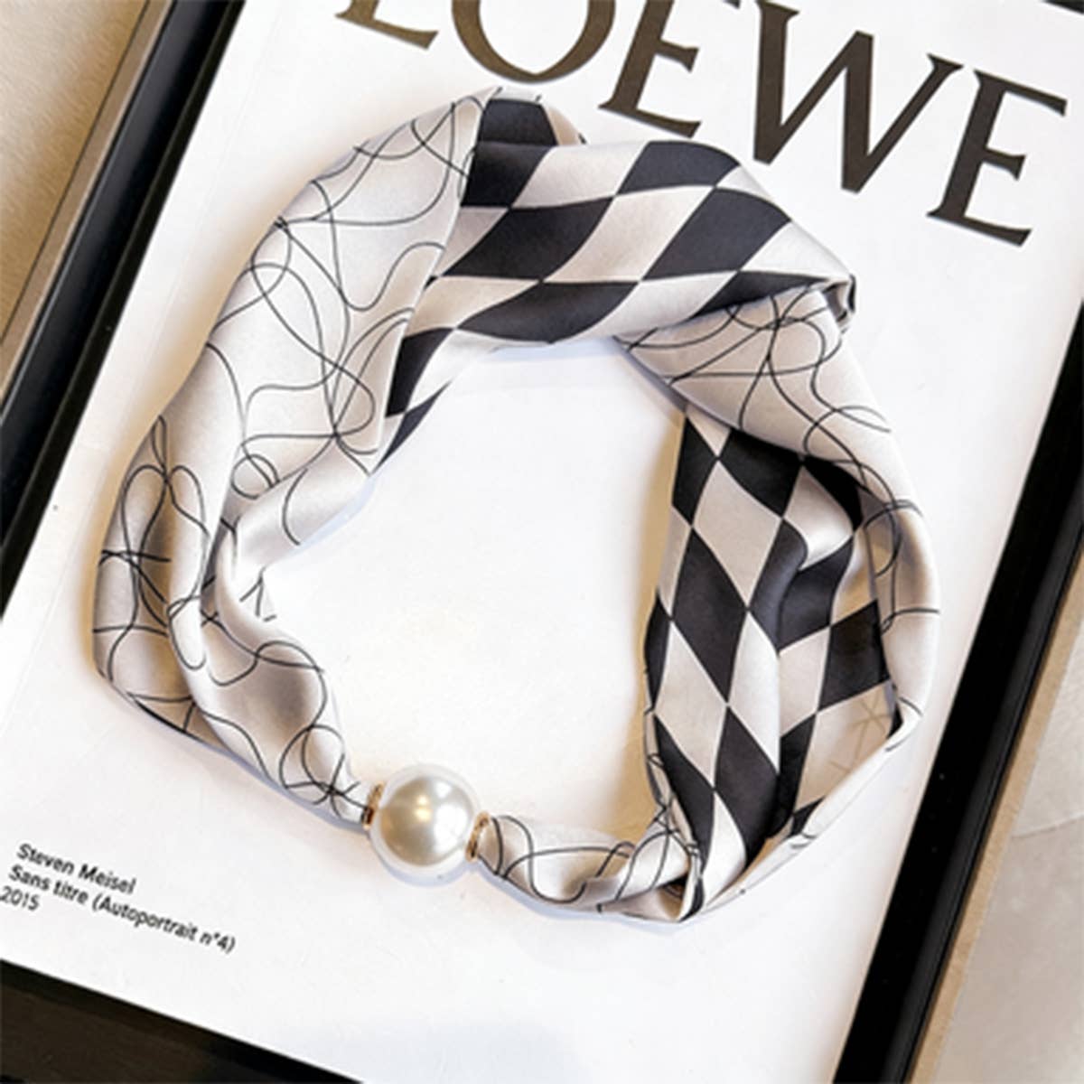 Pearl Magnetic Skinny Silk Neck Scarf_Cwasc03938