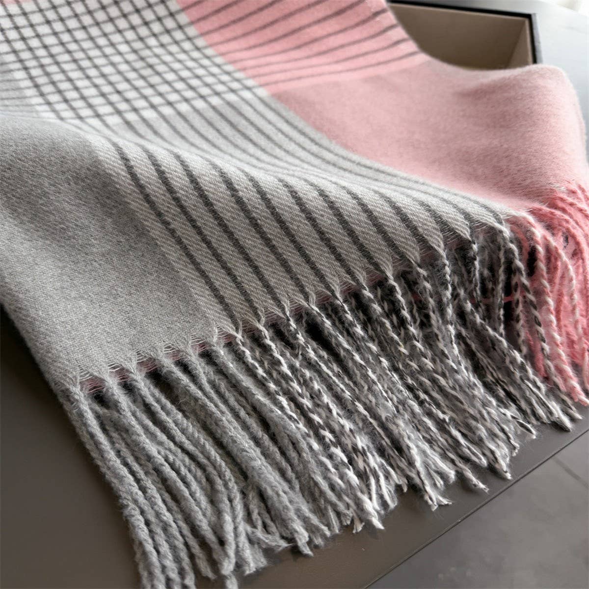 Colorblock Plaid Tassel Scarf Wrap For Winter_Cwasc03275