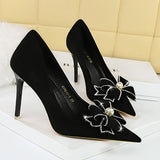POINTED TOE PEARL AND RHINESTONE BOW HIGH HEELS_CWSHH0103