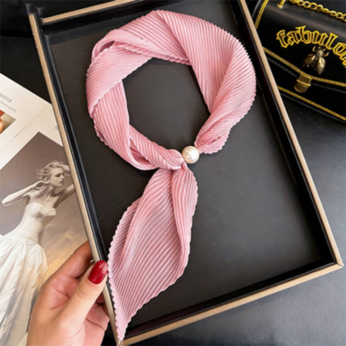 Ivory Crinkle Pearl Magnetic Silk Scarf_Cwasc03937