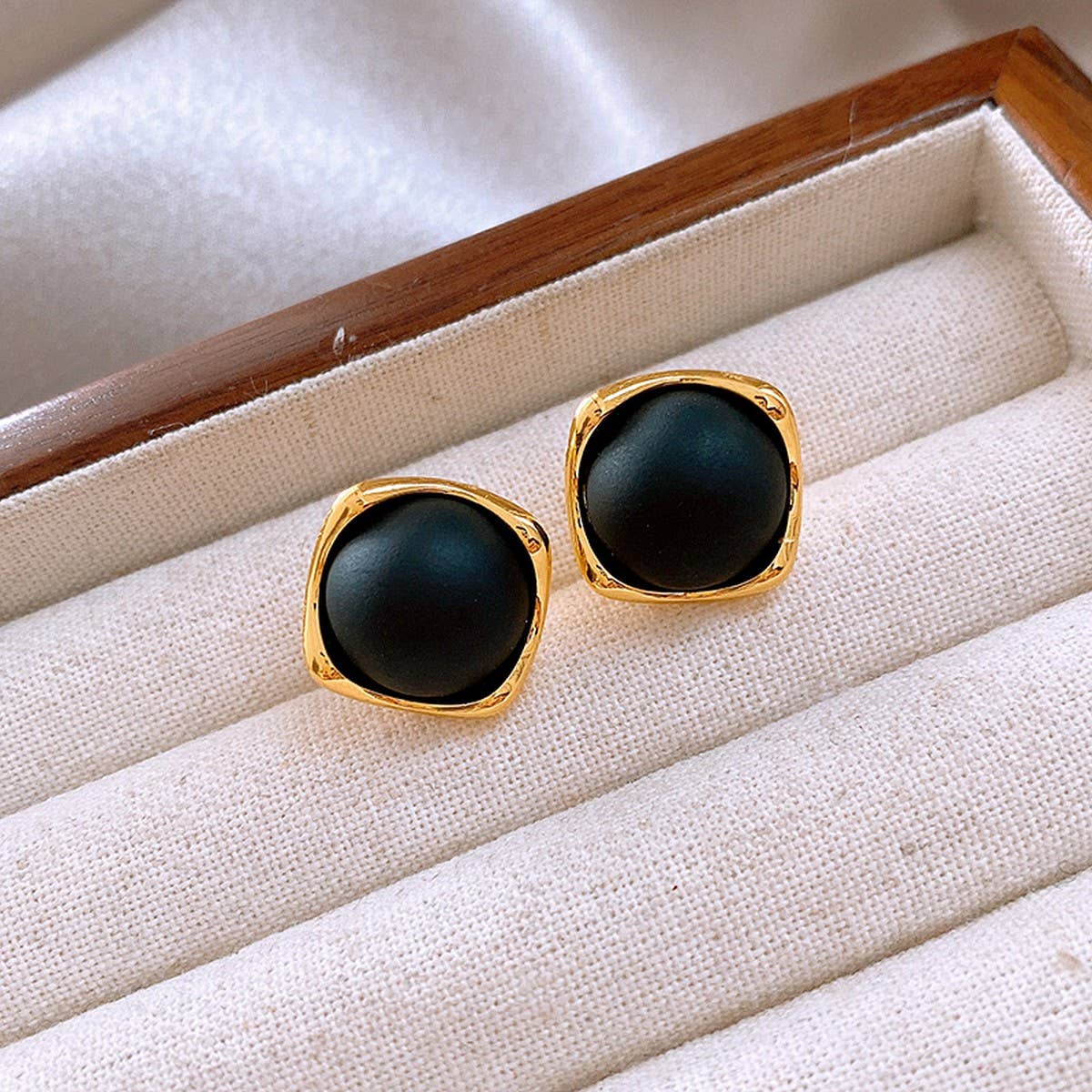 2024 NEW RETRO SQUARE SIMPLE EARRINGS_CWASC1334