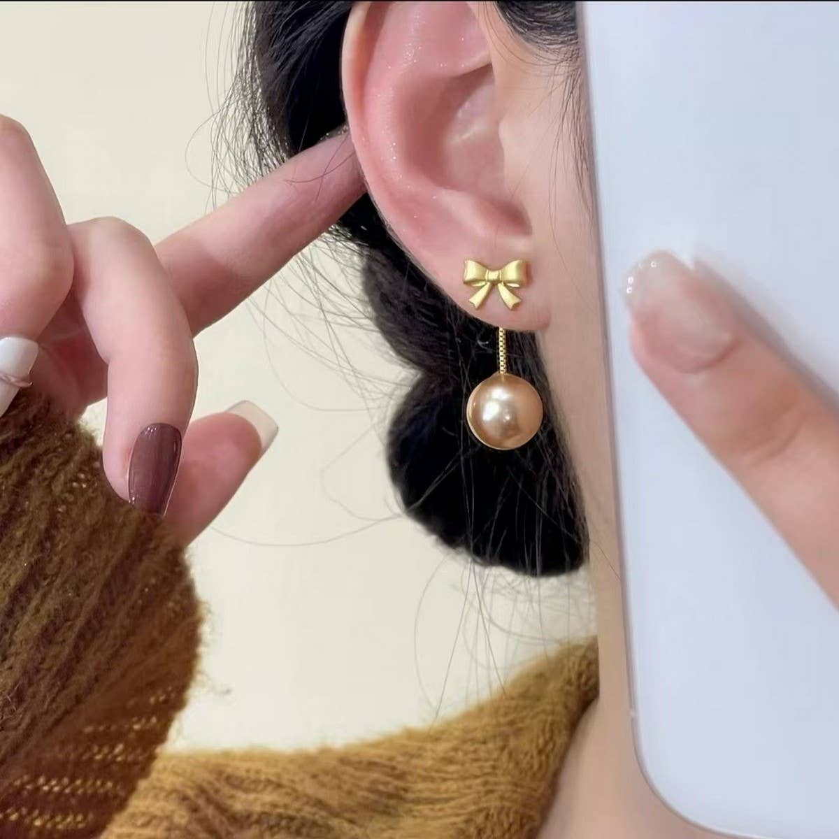 LIGHT LUXURY CHAMPAGNE COLOR PENDANT BOW EARRINGS_CWAJE3012