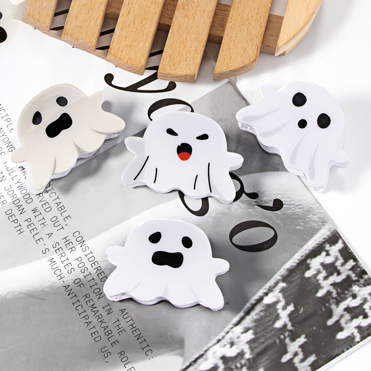 HALLOWEEN GHOST HOLIDAY CLAW HAIR CLIPS_CWAHA1449