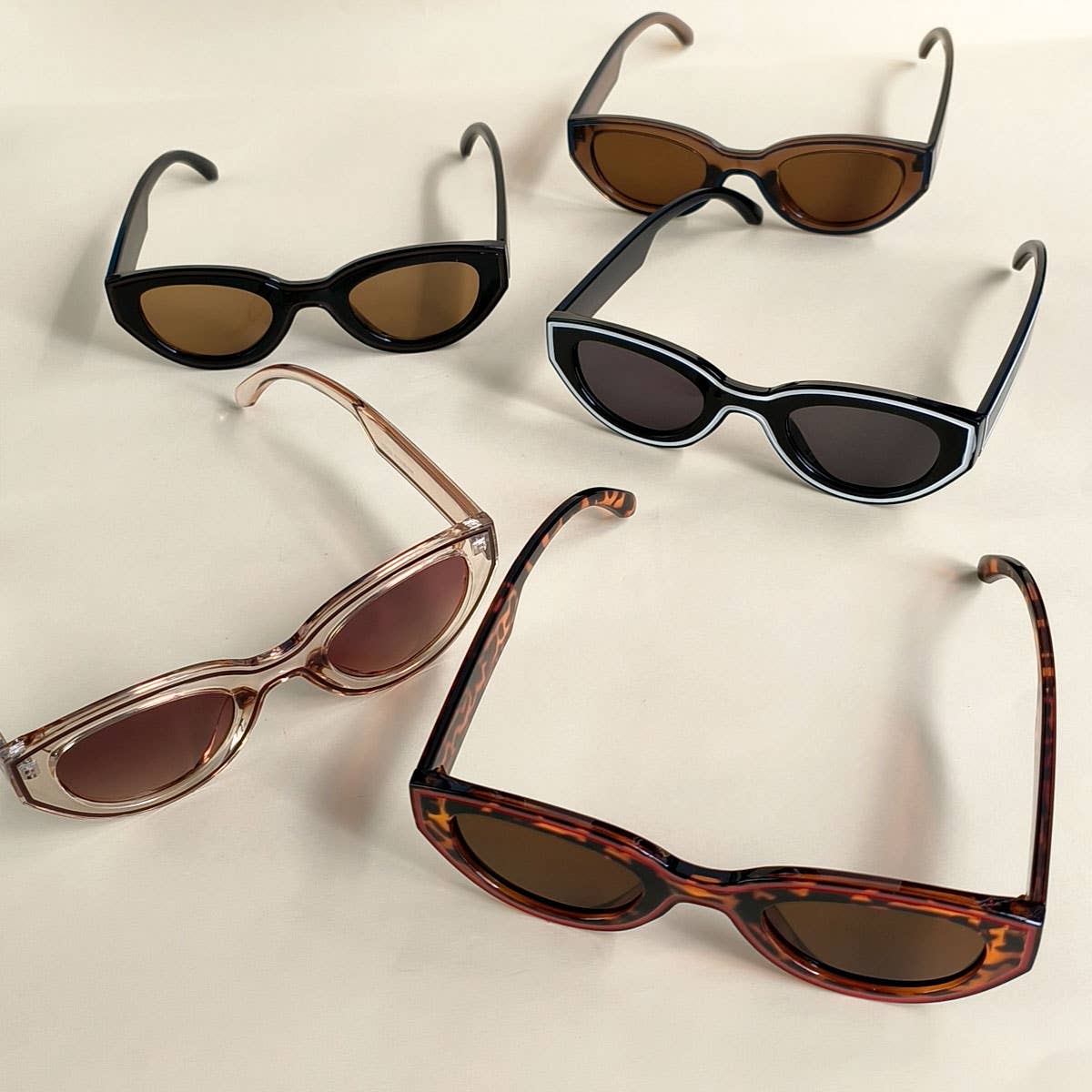 PAINTED CAT EYE SUNGLASSES_CWASG0420
