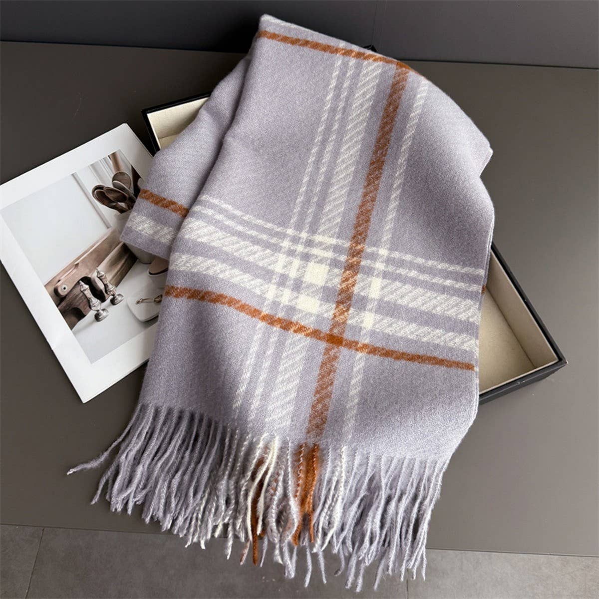 Minimal Plaid Soft Cashmere Feel Winter Scarf_Cwasc03246
