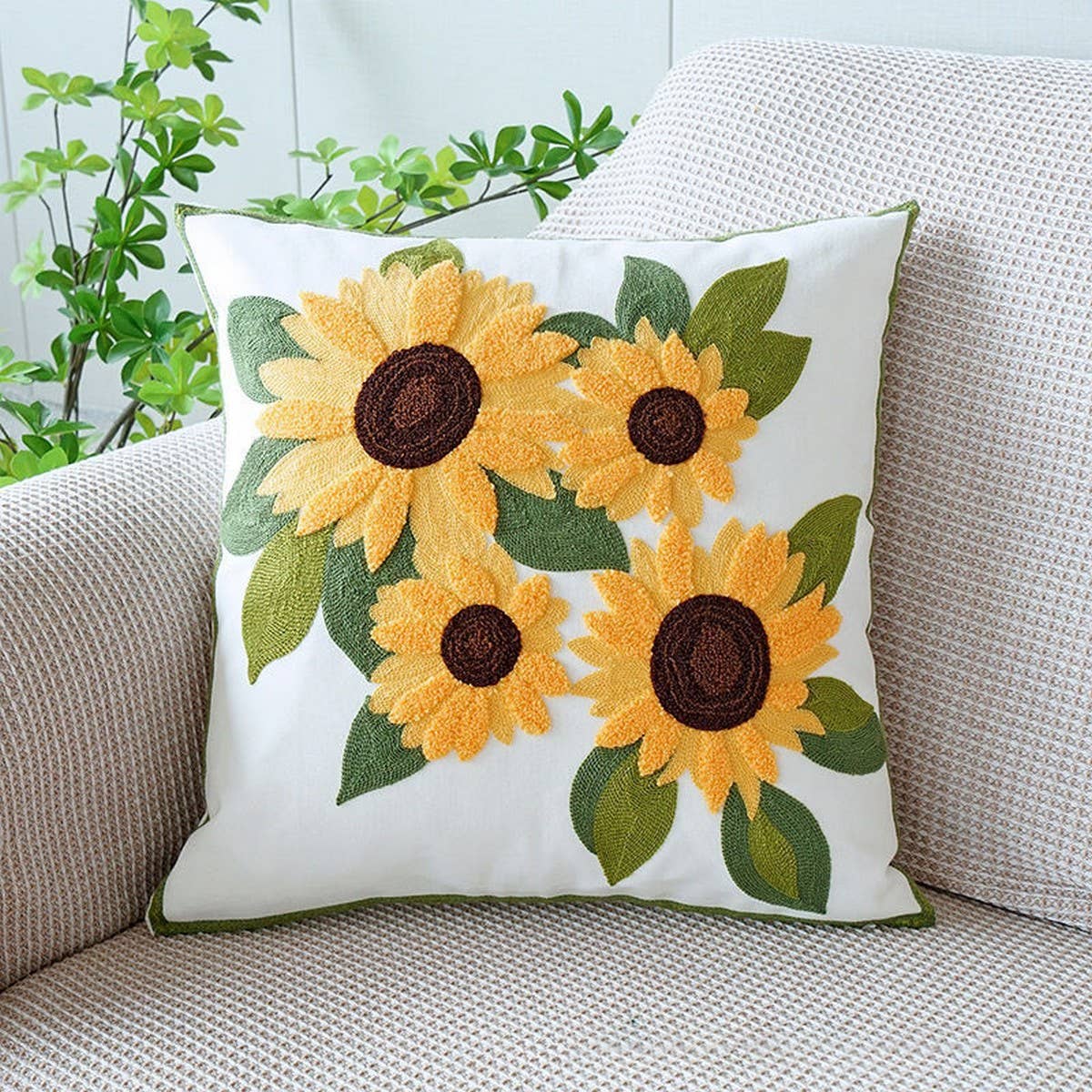 LUXURY EMBROIDERED THROW PILLOW COVER FOR SOFA BED_CWMM7681