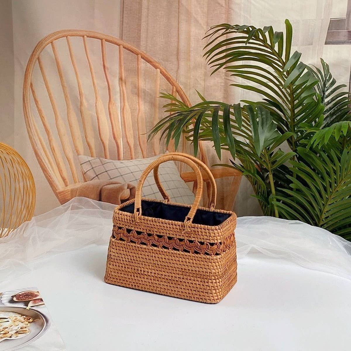 HANDMADE RATTAN BASKET SHELL STORAGE HANDBAG_CWMM4549