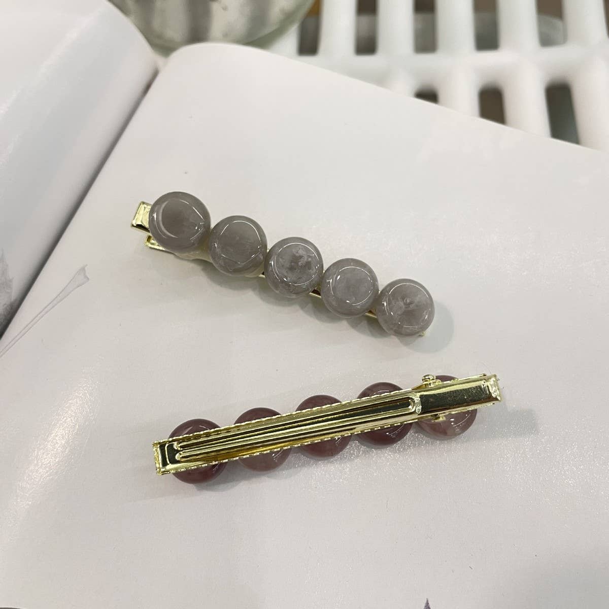 Cwaha1547_Retro Irregular Bean Side Hair Clips,2 Pack Set
