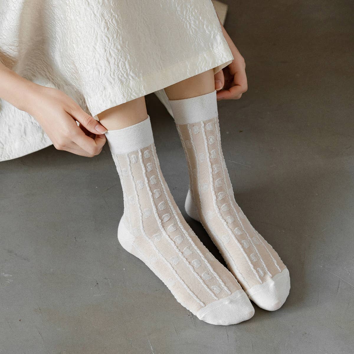 Women Simple Thin And Comfortable Twist Socks_Cwms0467
