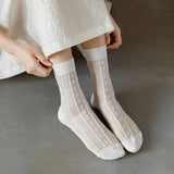 Women Simple Thin And Comfortable Twist Socks_Cwms0467