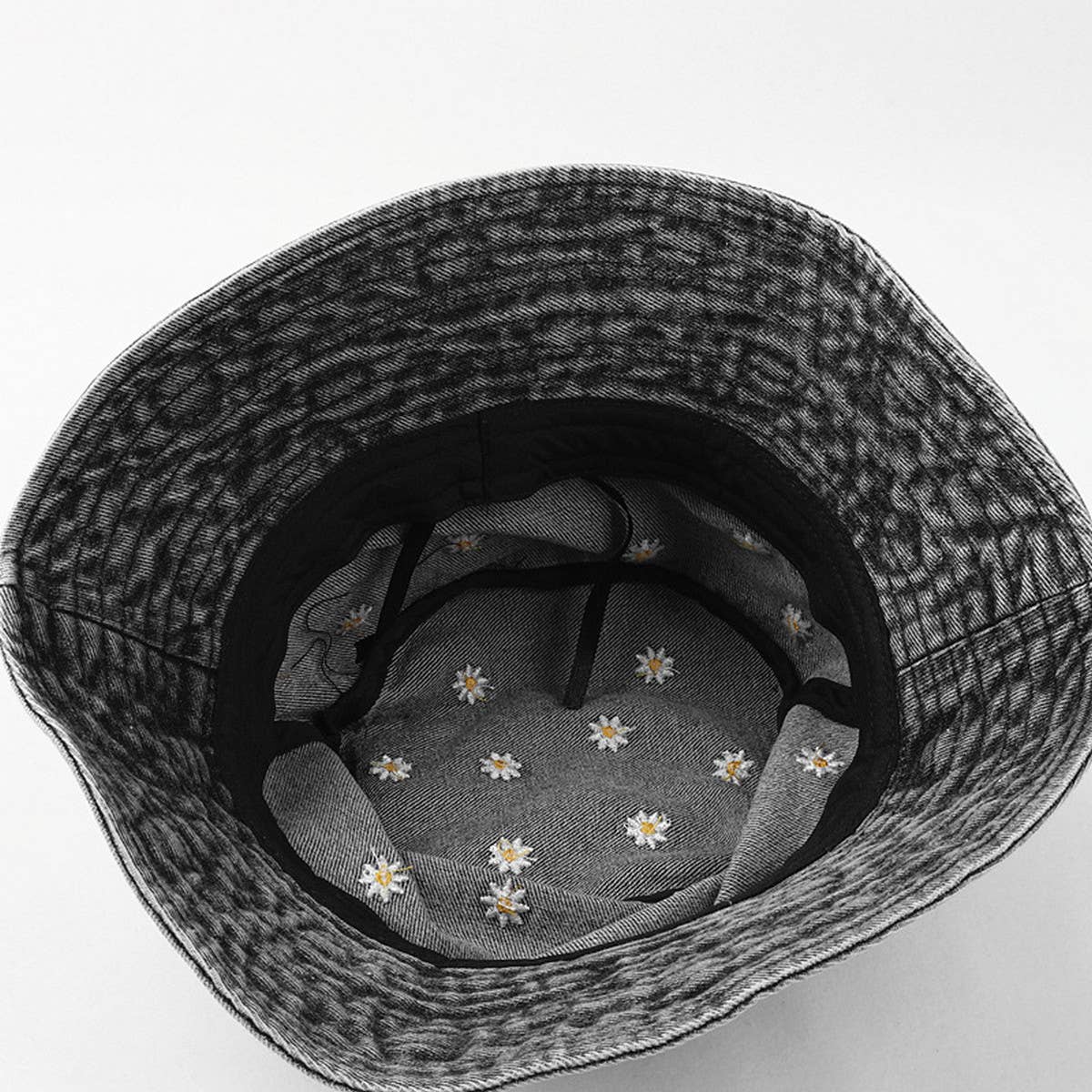 DENIM CHRYSANTHEMUM EMBROIDERED BUCKET HAT_CWAH1142