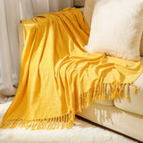 FRINGED SOFT AND WARM KNITTED BLANKET_CWMM0201