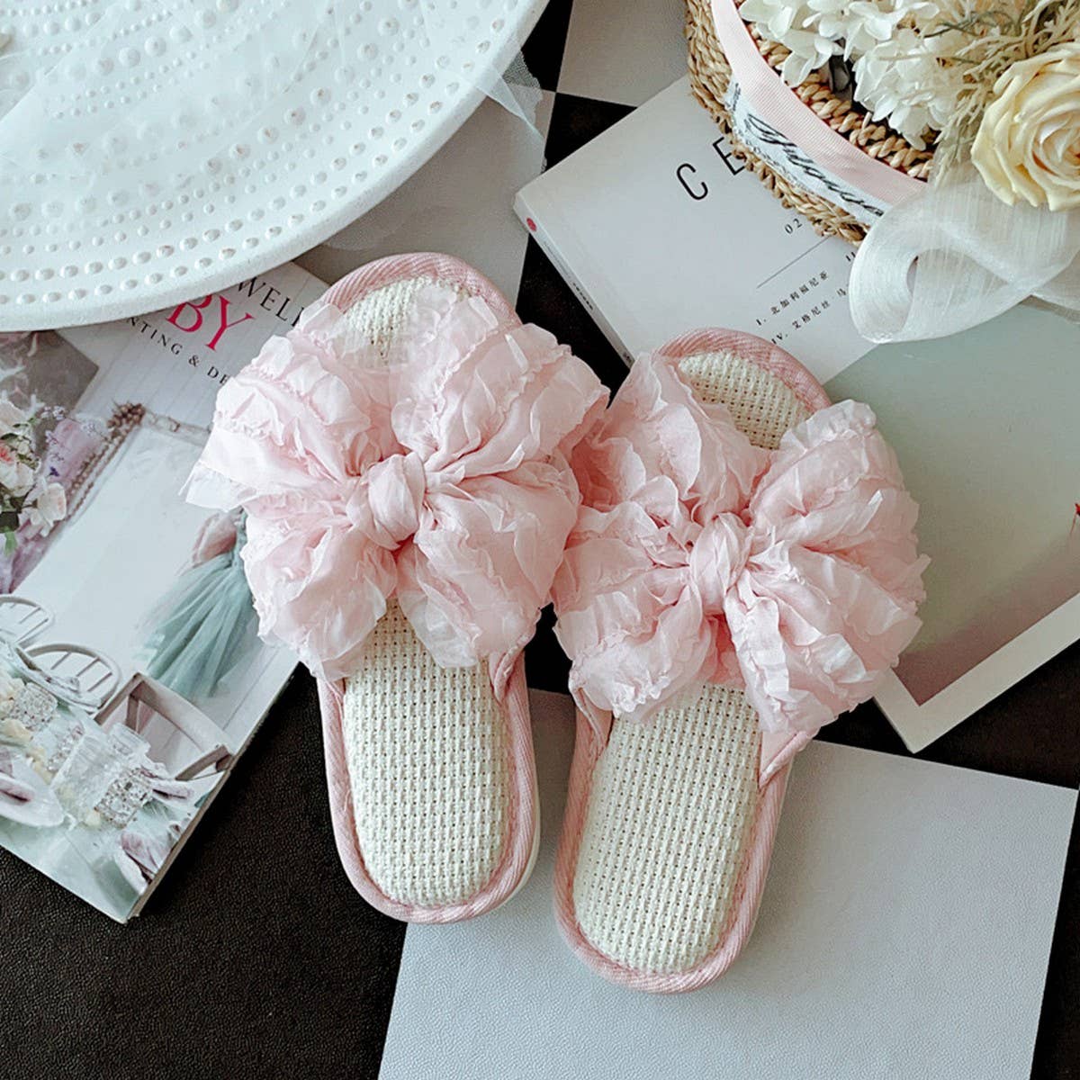 NEW RETRO SWEET BIG BOW SOFT BOTTOM SLIPPERS_CWMM2942