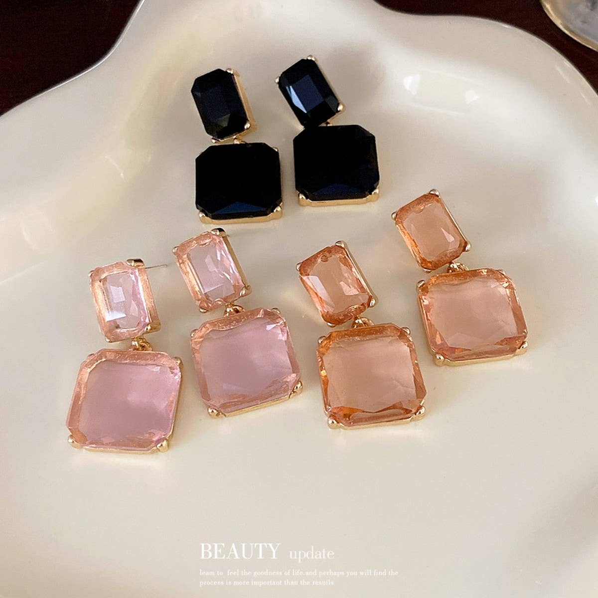 SIMPLE HIGH END TRANSPARENT CUBE CRYSTAL EARRINGS_CWAJE2321