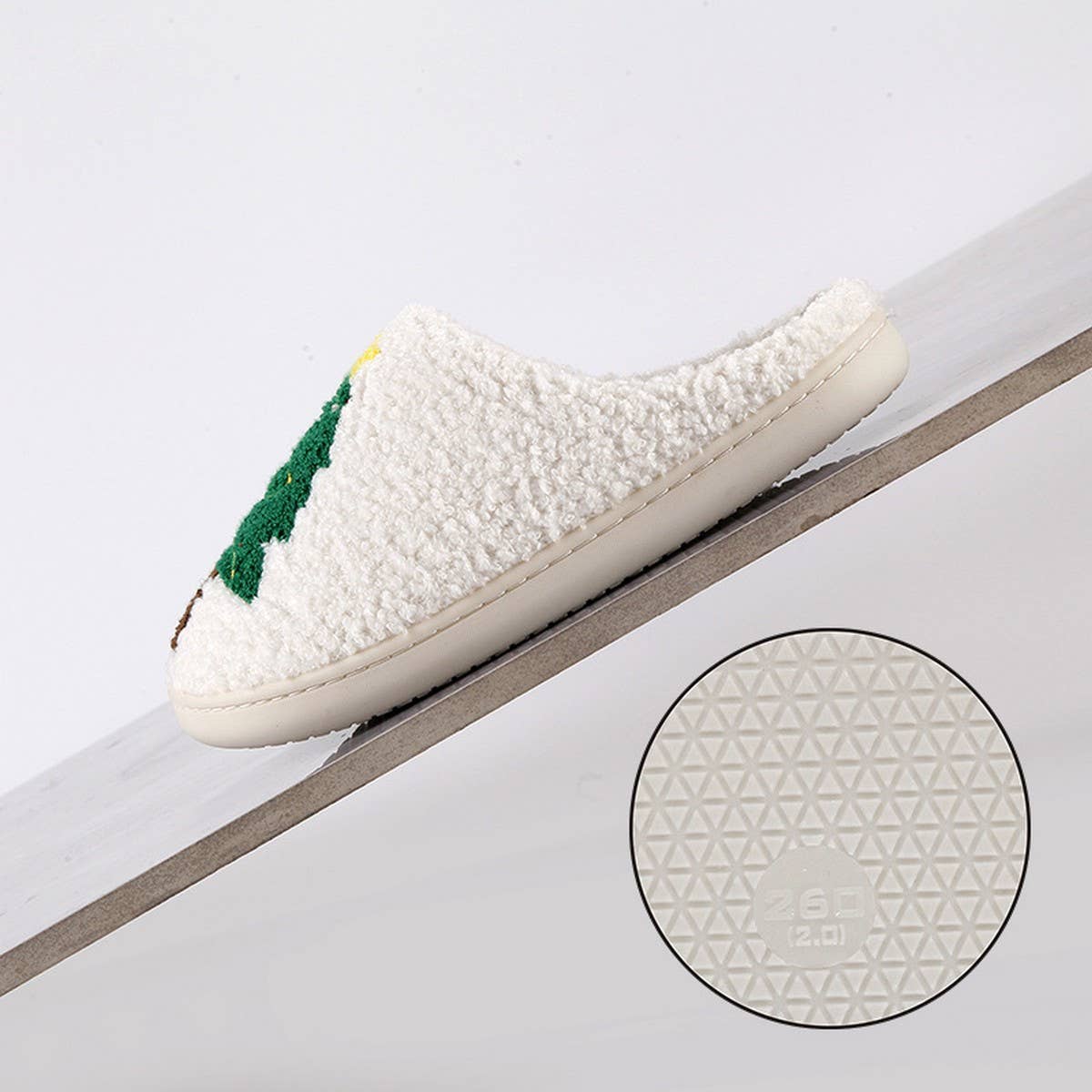 CHRISTMAS TREE WARMTH WINTER COTTON SLIPPERS_CWSHS0457