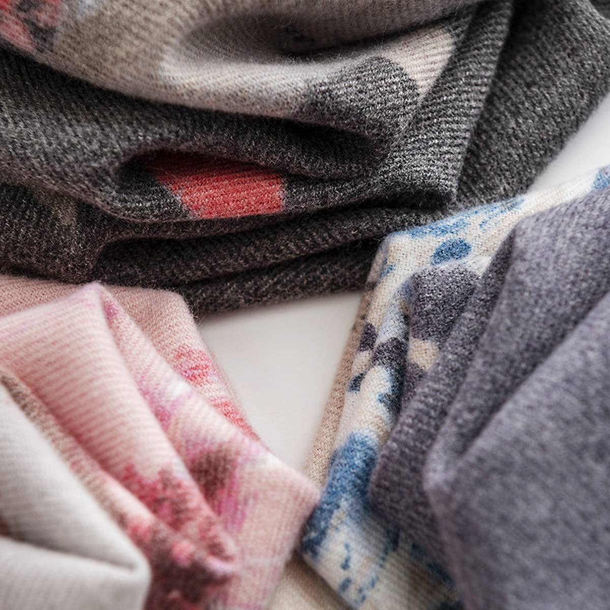 Fashionable Warm Skull Print Scarf