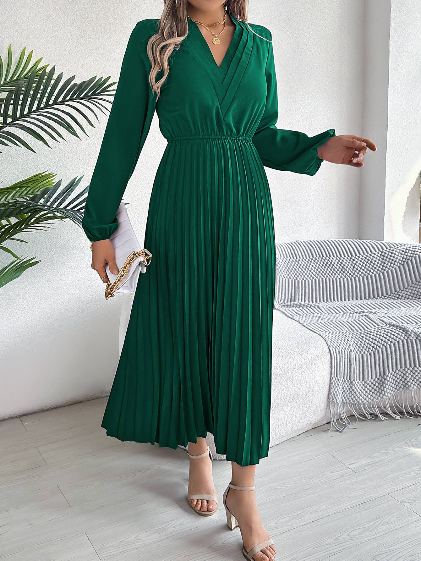 Triple V-Neck Long-Sleeved Waist Pleated Dress
