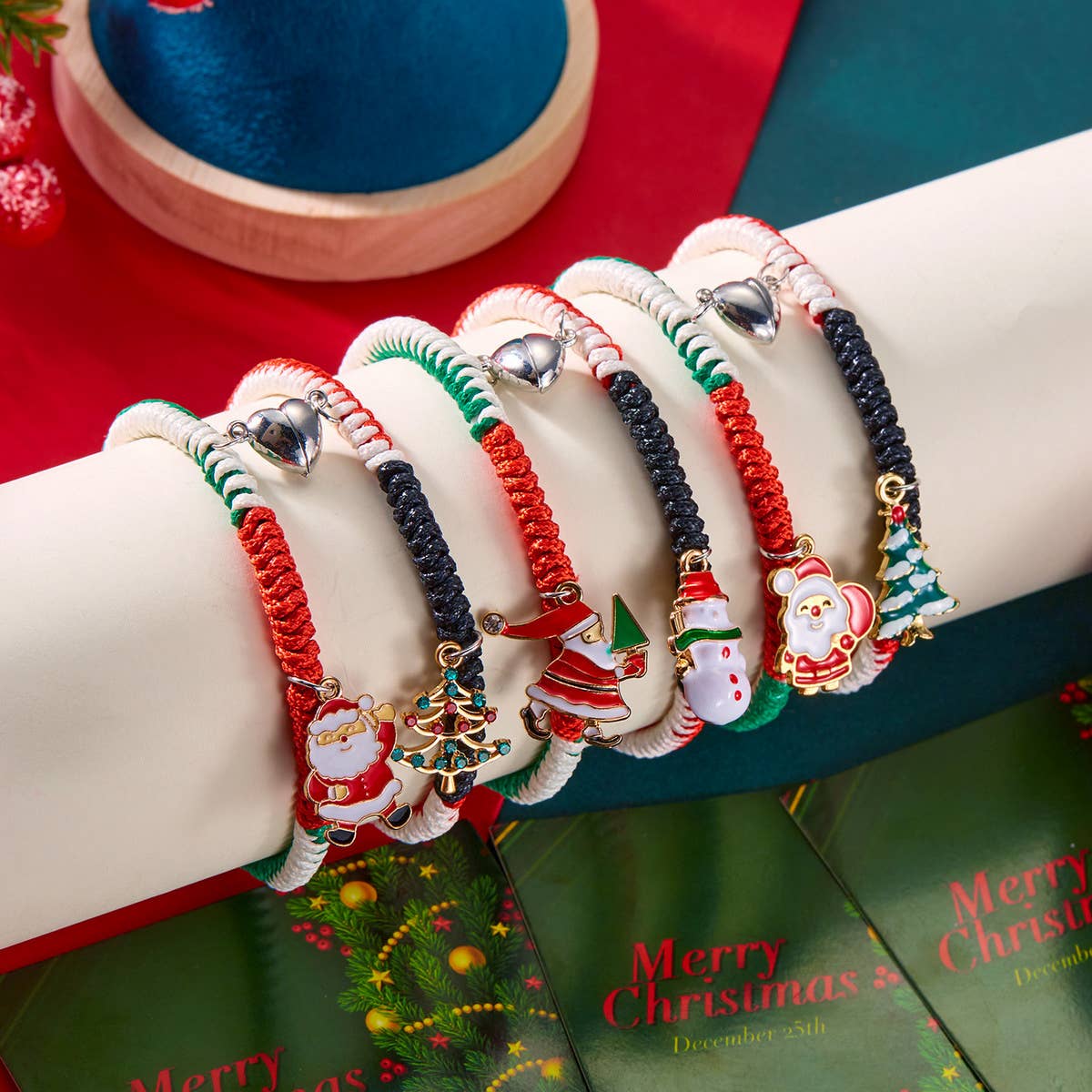 CHRISTMAS WOVEN TREE PAPER CARD MAGNETIC BRACELET_CWAJE2393