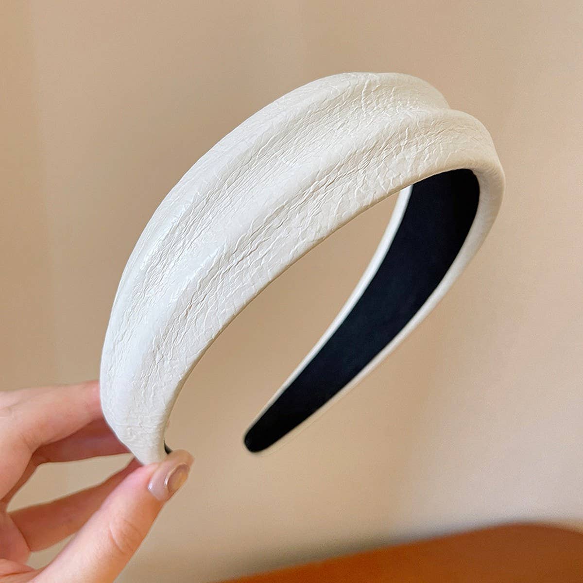 Wide Leather Headband Chic Elegant Design_Cwaha08031