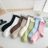 Women Pair Breathable Hemmed Socks_Cwms0303
