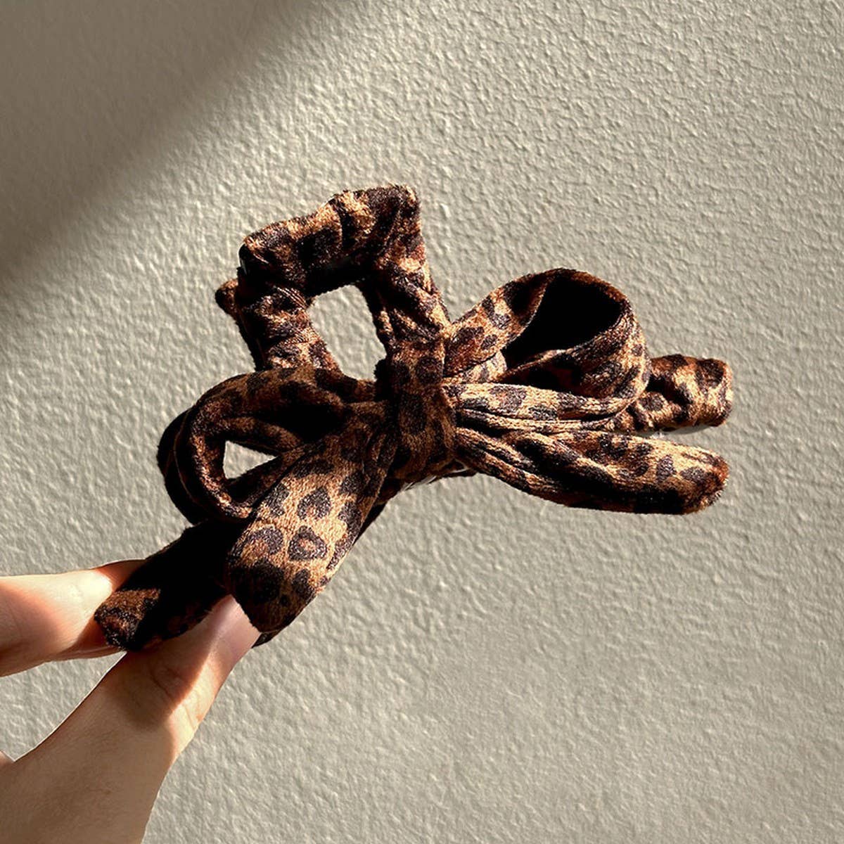 Leopard Bow Hair Claw Large Elegant Shark Clip_Cwaha07947