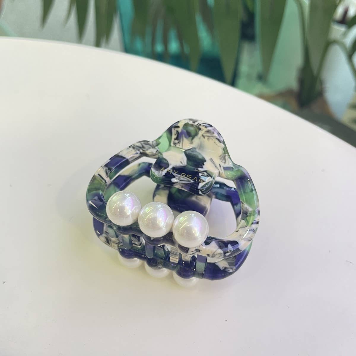 PEARL ACCENT HAIR CLAW THICK SQUARE ELEGANT CLIP_CWASC1600