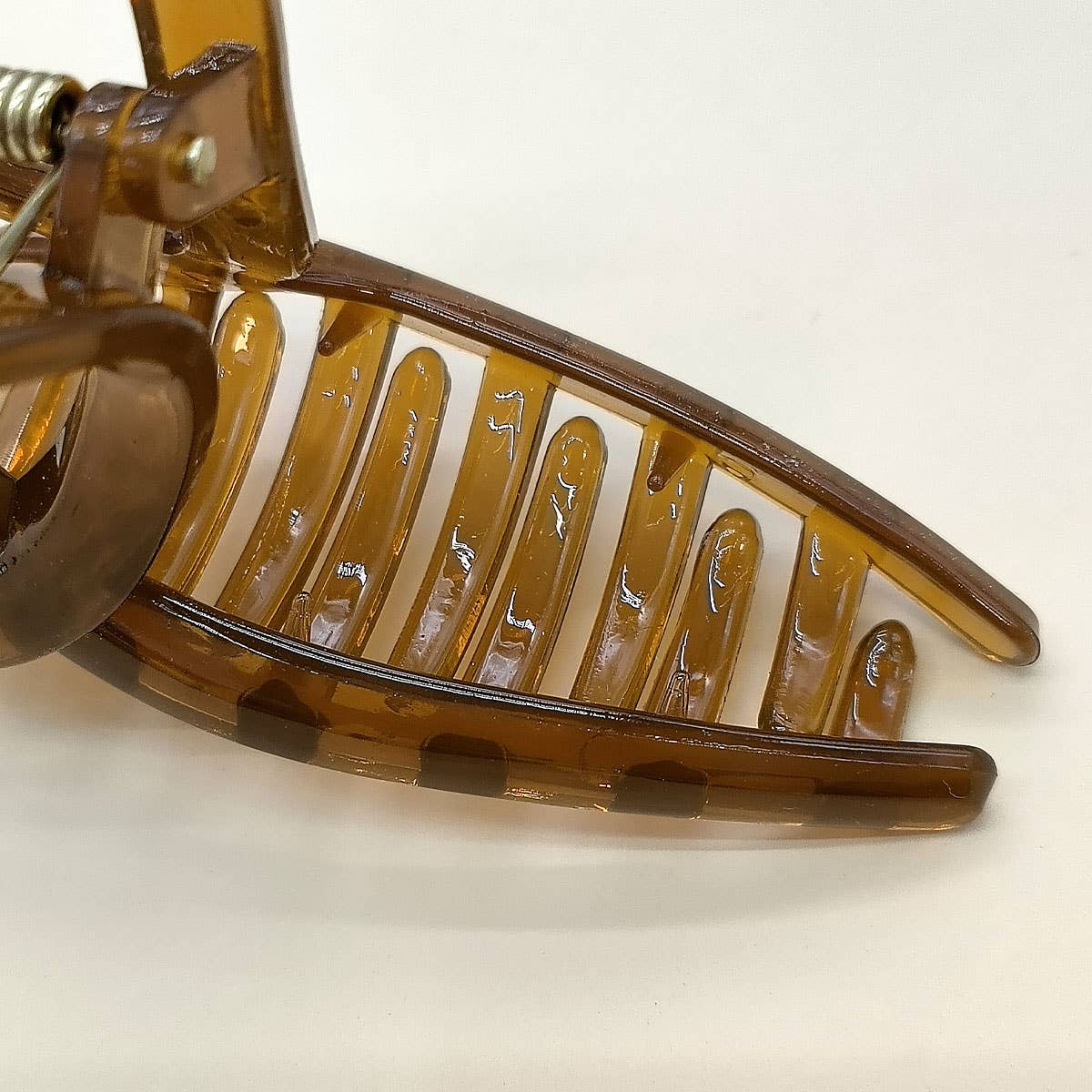 5 12IN LARGE CROSS GRIP HAIR CLAW CLIP_CWAHA1050