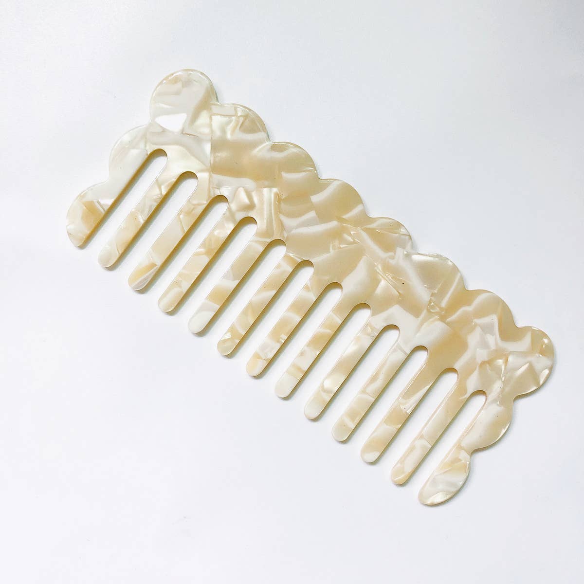 EXQUISITE MARBLED WAVY LEOPARD COMB_CWMM1074