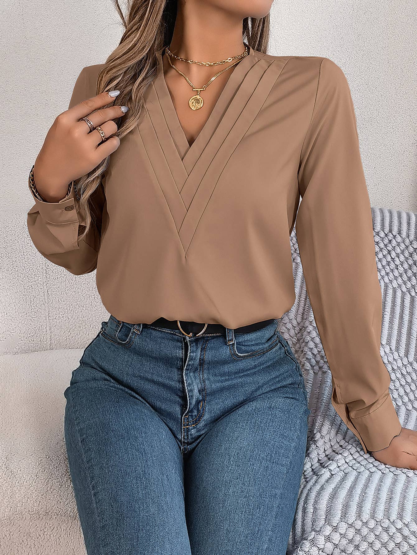 Solid Color Layered V-Neck Long-Sleeved Shirt