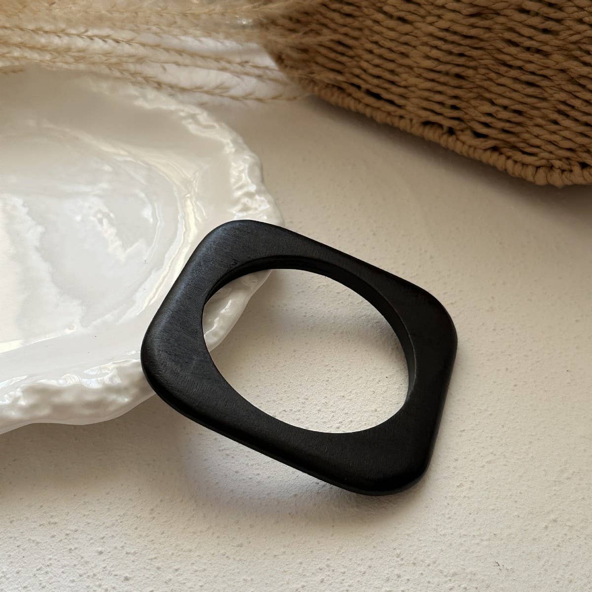 NEW LIGHT LUXURY FASHION IRREGULAR BRACELET_CWMM3103