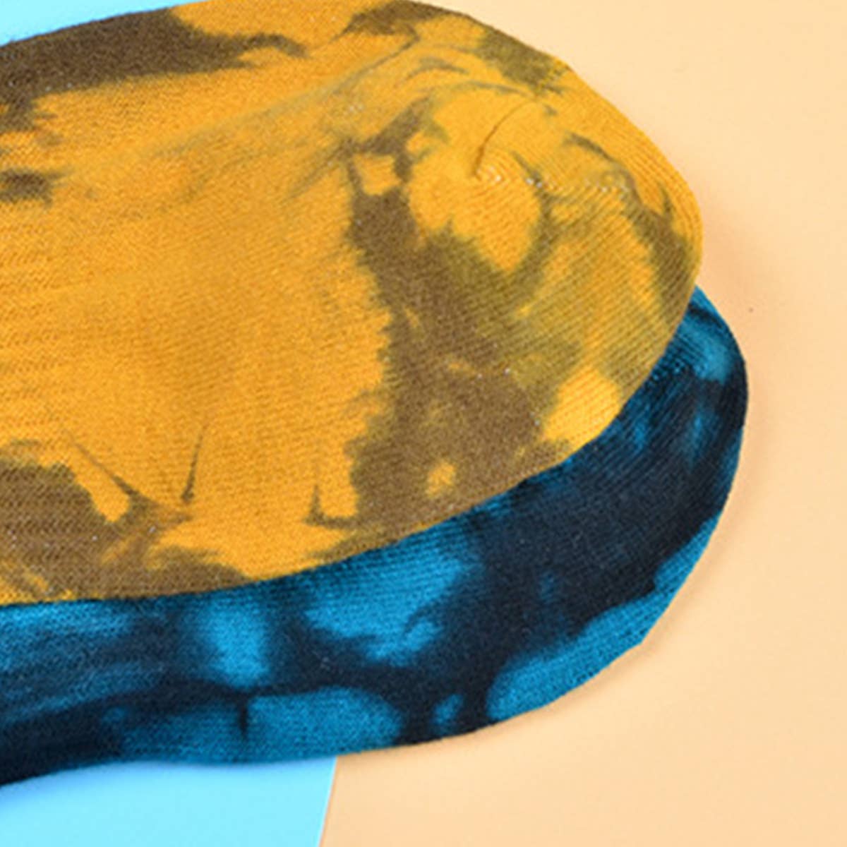 Tie-Dyed Street Skateboard Socks_Cwms0252