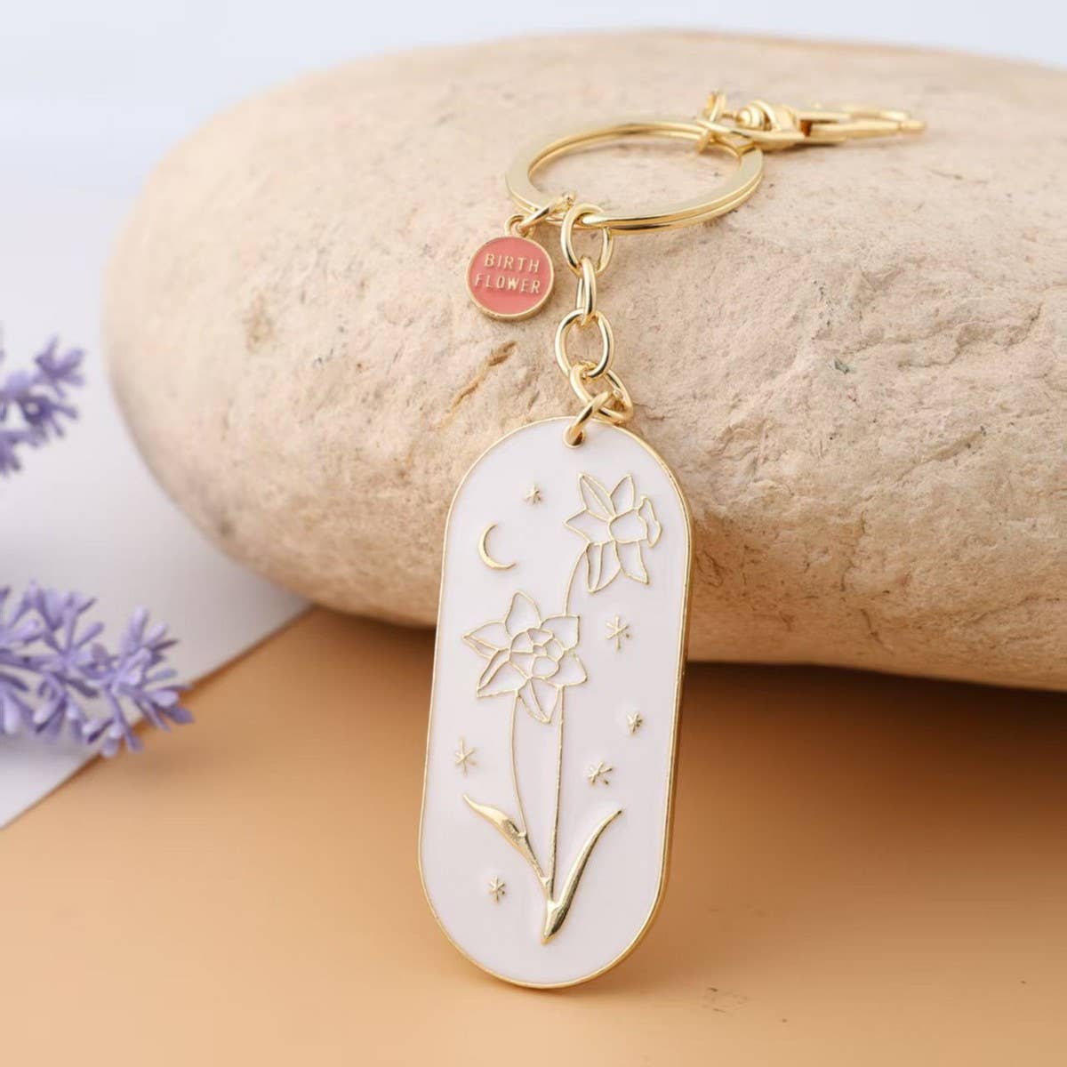 BOTANICAL ENAMEL KEYCHAIN WITH BIRTH FLOWER_CWMM9838