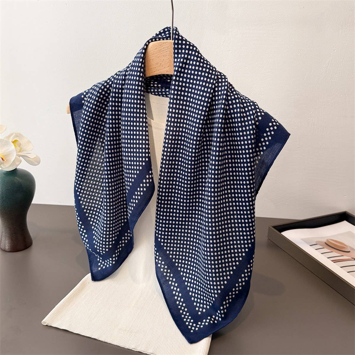 Elegant Polka Dot Herringbone Cotton Neck Scarf_Cwasc03432
