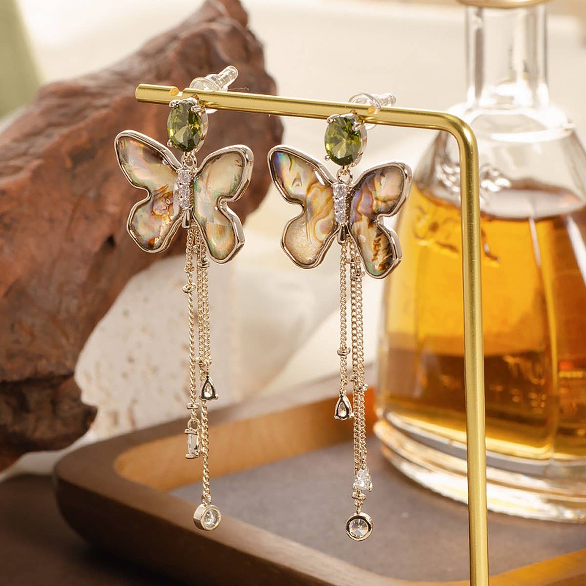 ABALONE TASSEL EARRINGS WITH DIAMOND AND ZIRCONIA_CWMM4350