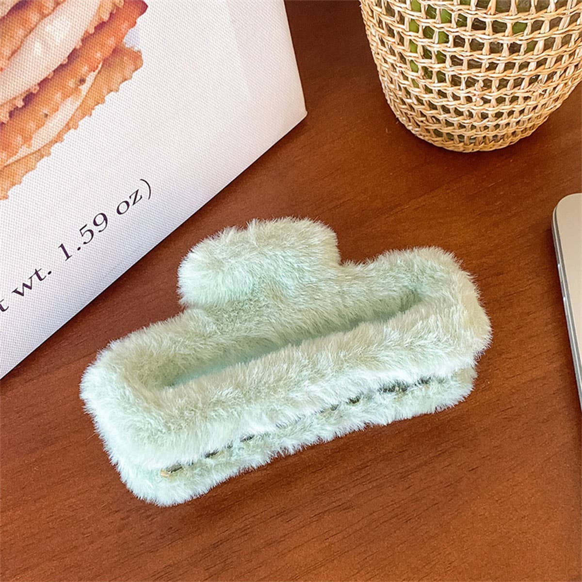 FAUX RABBIT FUR HAIR CLAW ELEGANT WINTER STYLE_CWABE0198