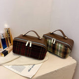 NEW RETRO PLAID HAND HELD FLAT PU COSMETIC BAG_CWAB4386