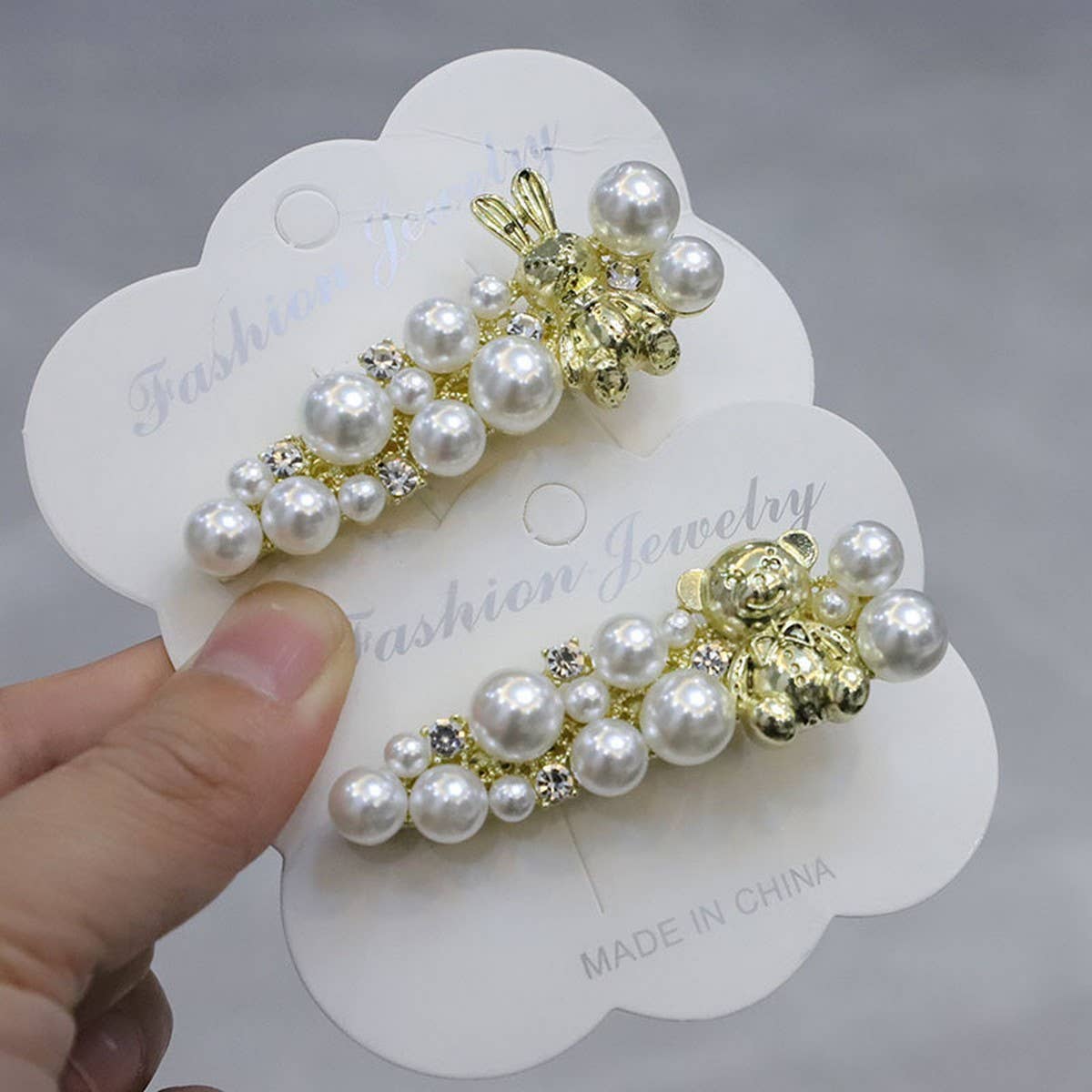 PEARL BEAR RABBIT RETRO HAIRPIN SIDECLIP BANGSCLIP_CWAHA4749
