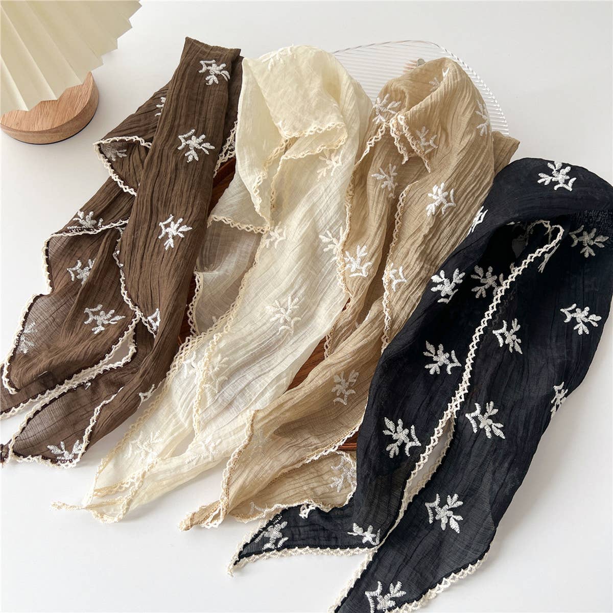 Cwasc2388_Cotton And Linen Lace Triangular Scarf For Women