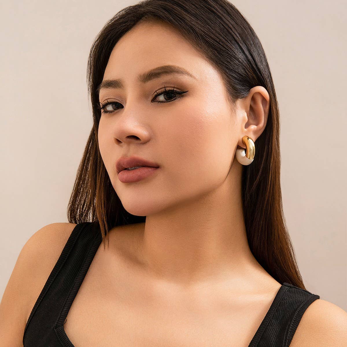 MINIMALIST AND PERSONALIZED MAILLARD RETRO EARRING_CWAJE1144