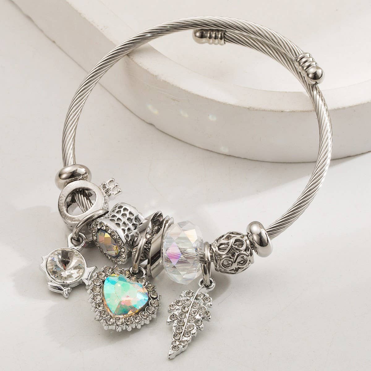 FASHION BEADED BRACELET WITH HEART AND CHERRY_CWMM8610