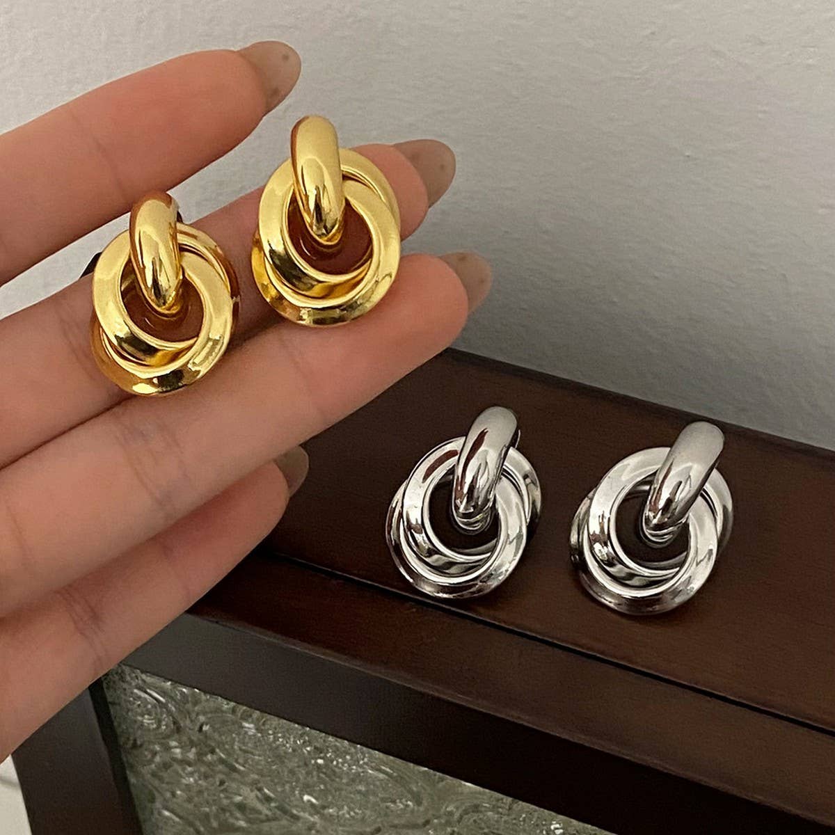 Womens Versatile Metal Elegant Hoop Earrings