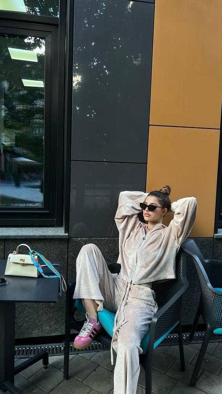 Stylish Canary Zipper Drawstring Casual Suit