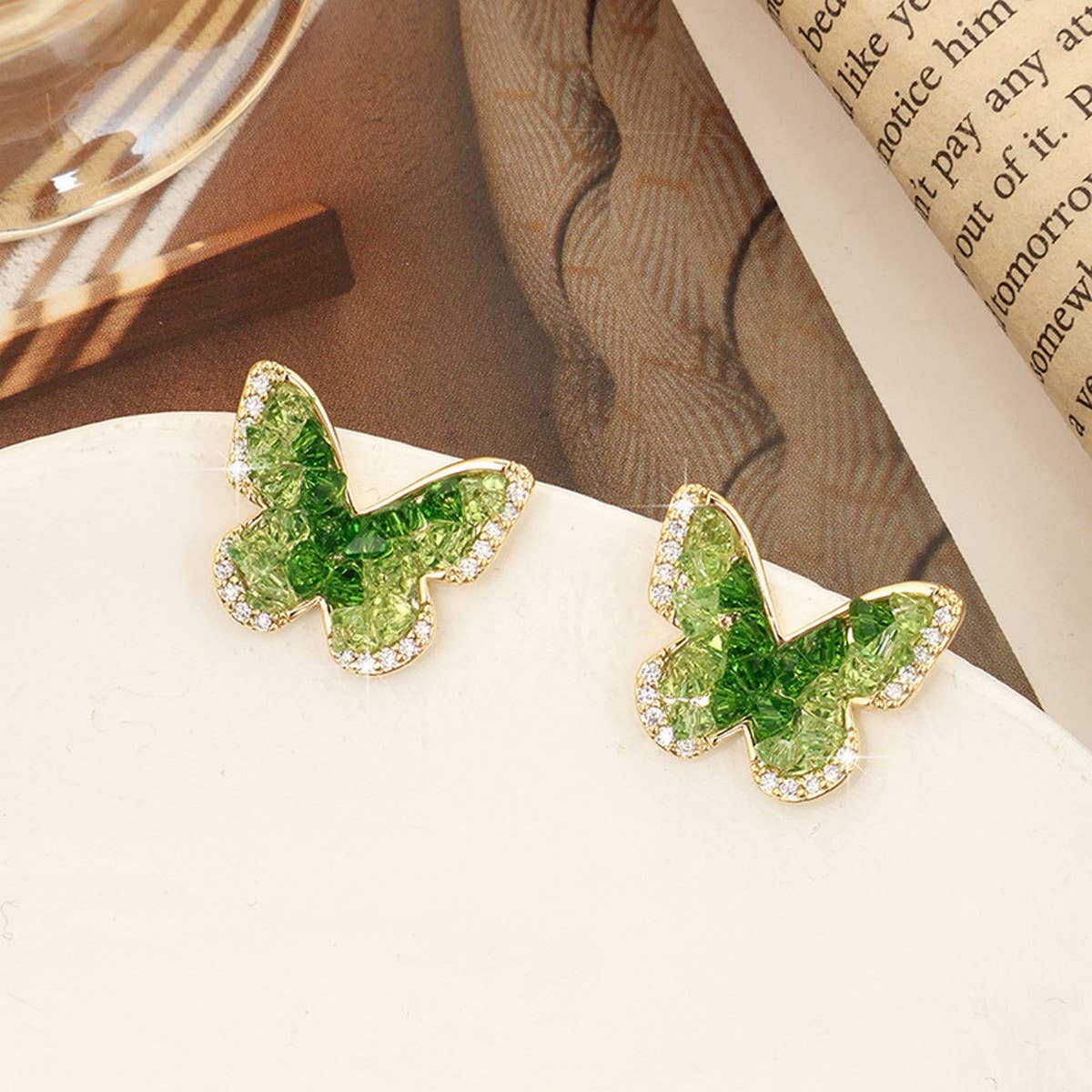 ELEGANT AND HIGH END BUTTERFLY EARRINGS FOR WOMEN_CWAJE3111