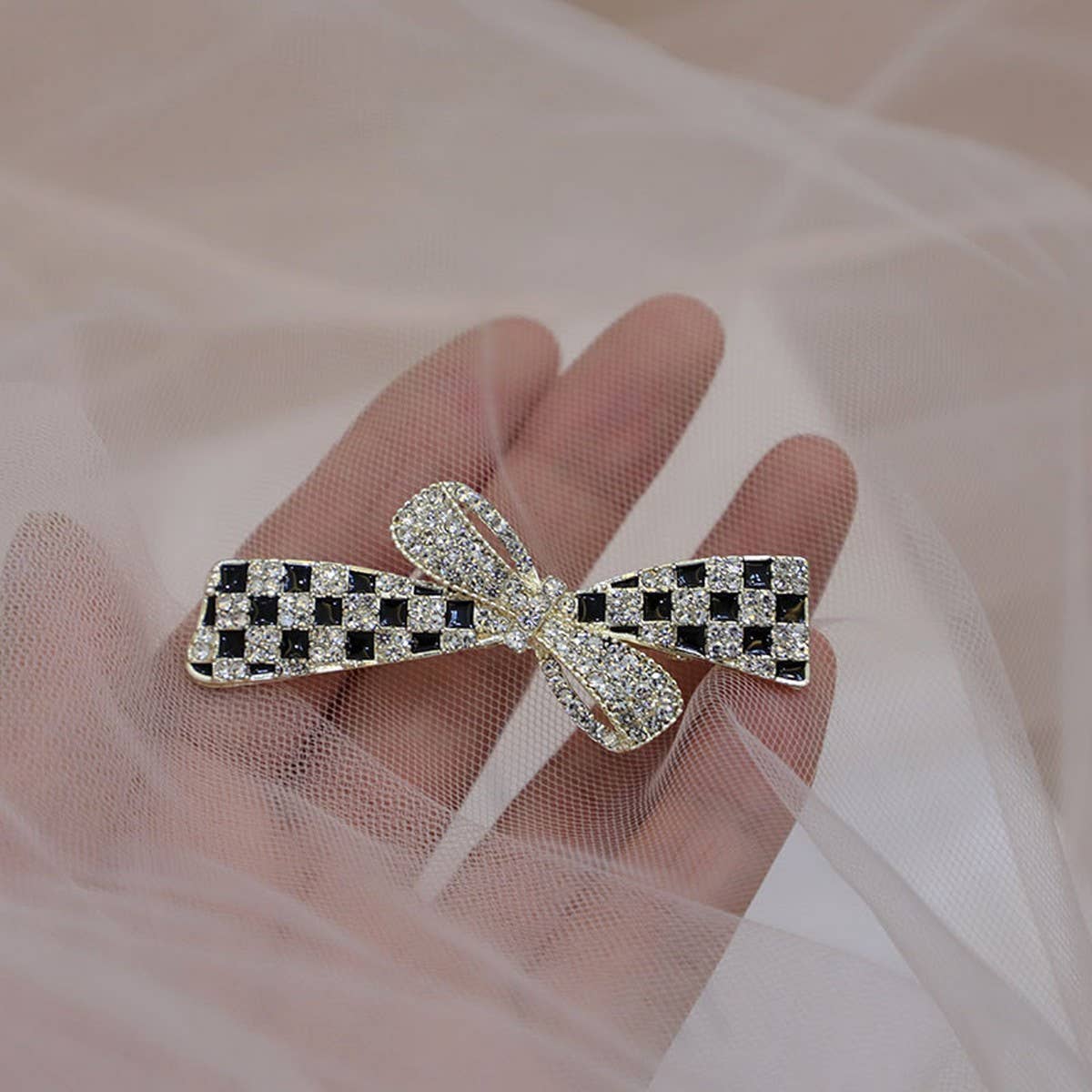 BLACK AND WHITE CHECKERBOARD RHINESTONE HAIRPIN_CWAHA4774