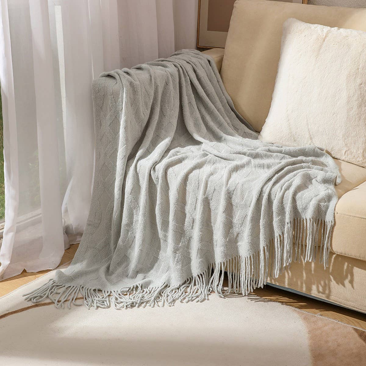 SOFT WARM AND COMFORTABLE TASSEL SOFA BLANKET_CWMM0215