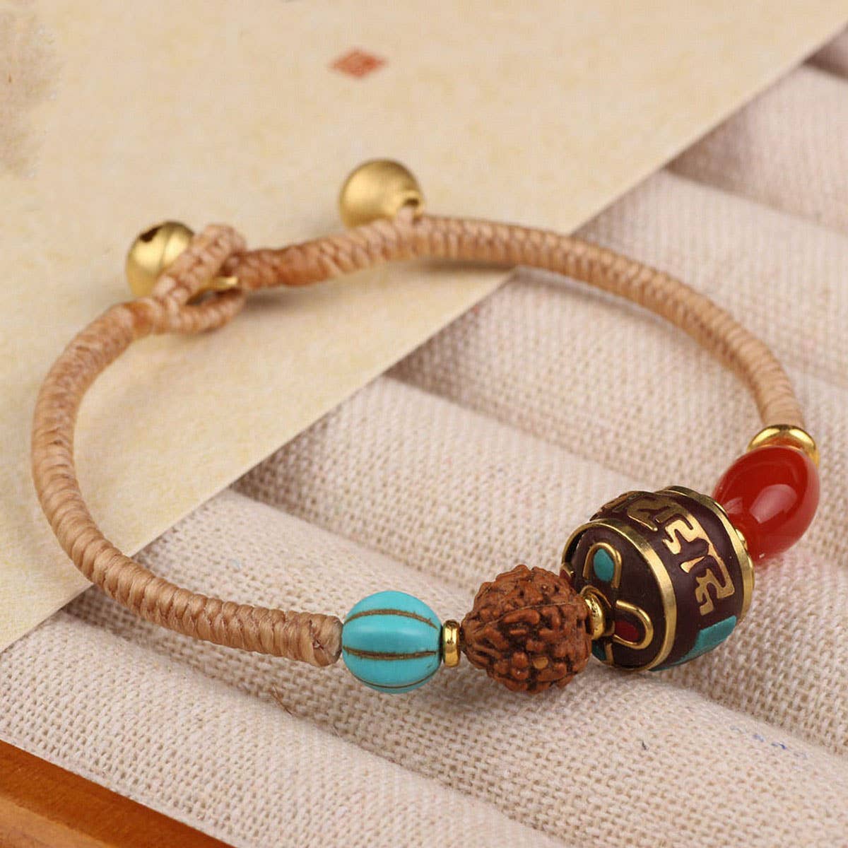 ETHNIC RETRO PERSONALITY NICHE BRAIDED BRACELET_CWAJE3960