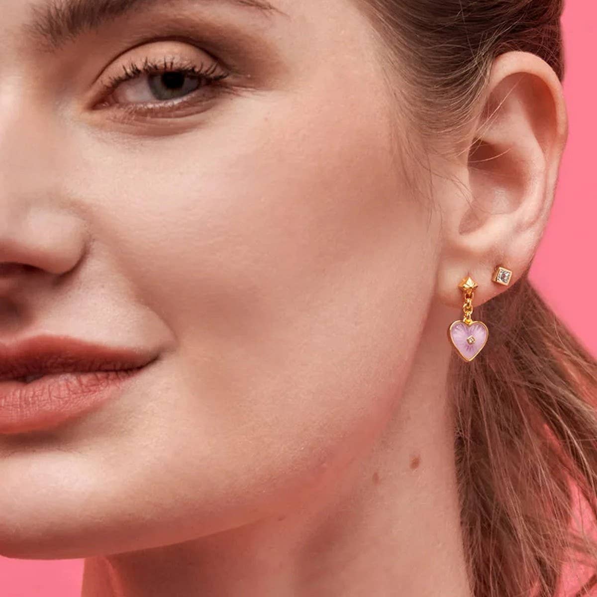 SWEET HEART SHELL PENDANT NECKLACE_CWMM5294