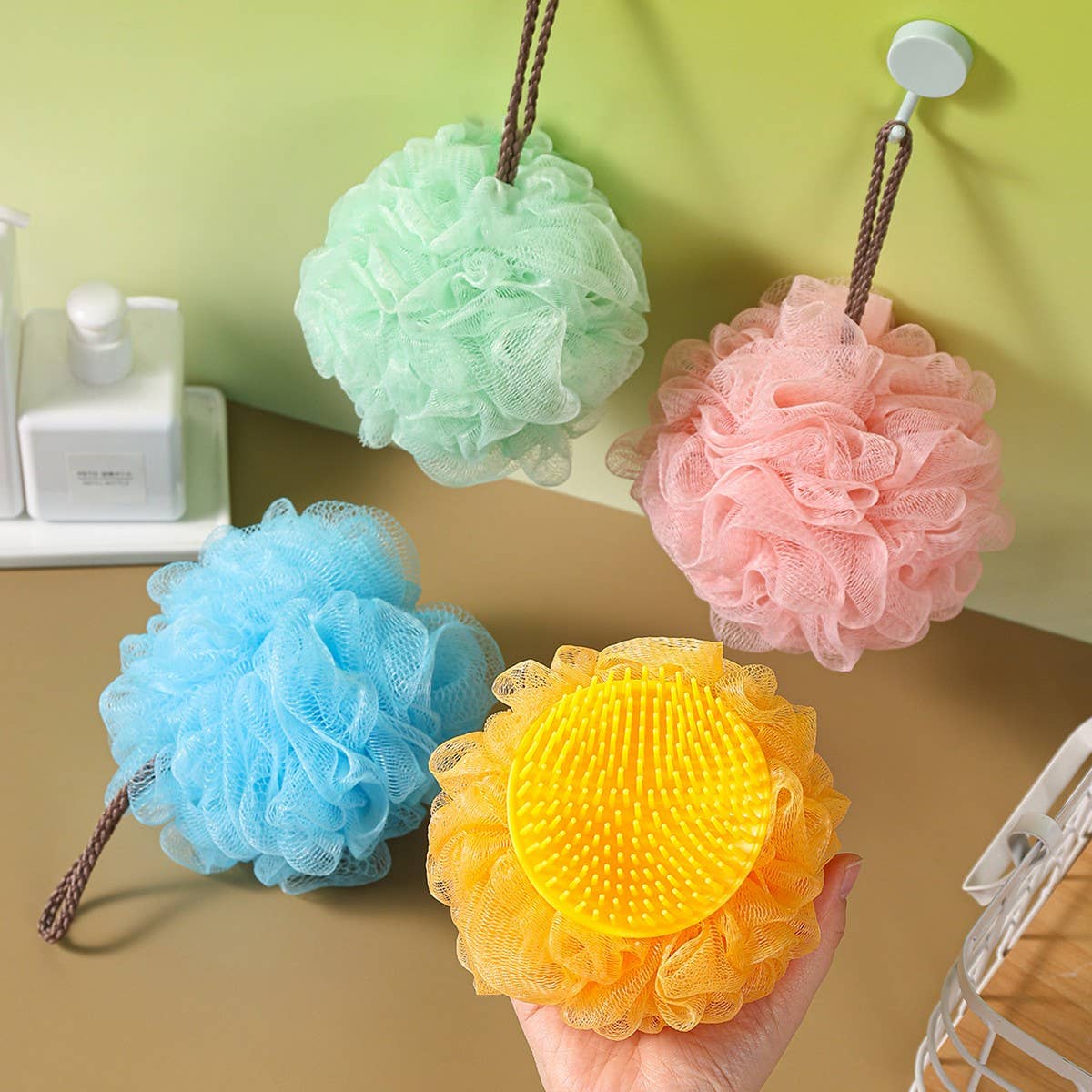 BATH POUF LARGE MASSAGE SCALP BATH BALL WITH COMB_CWMM3354